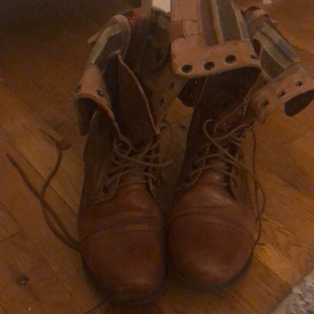 Steve Madden Lace Up Boots Size 7